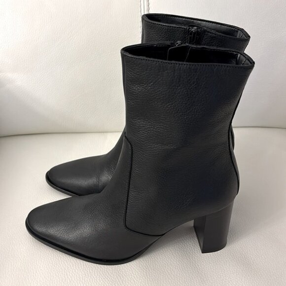 New in Box Coach and Four Silla Bootie in Black size 8 - Picture 2 of 8